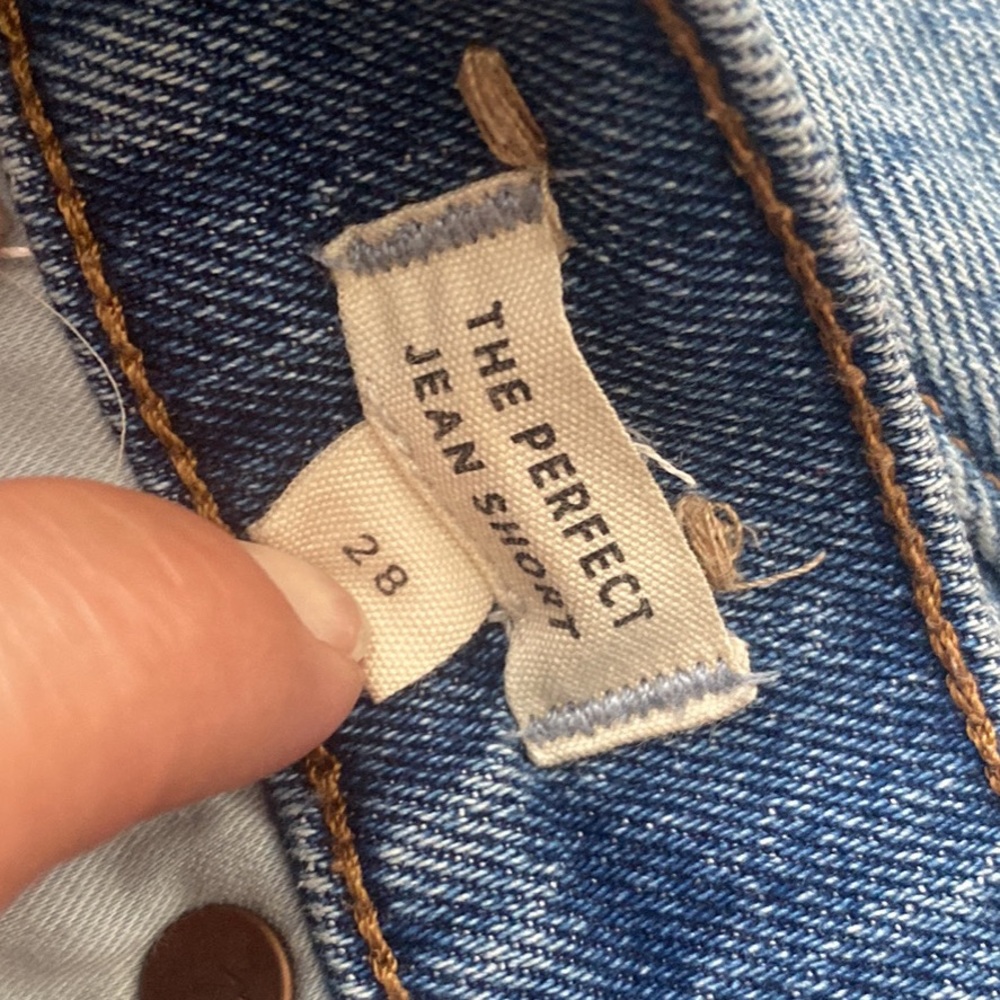 Madewell - size 28 the perfect Jean short